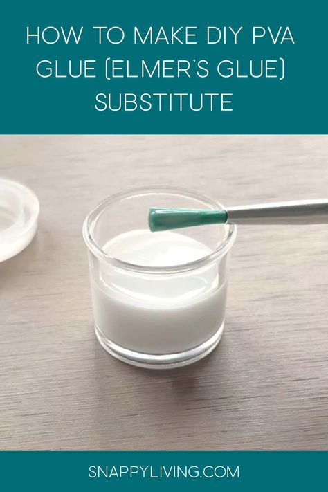 Diy White Glue Recipe, Homemade Glue Recipe, Diy Glue Crafts, Diy Glue Stick, How To Make Glue At Home, Pva Glue Crafts, School Glue Crafts, Home Made Glue, Homemade Glue