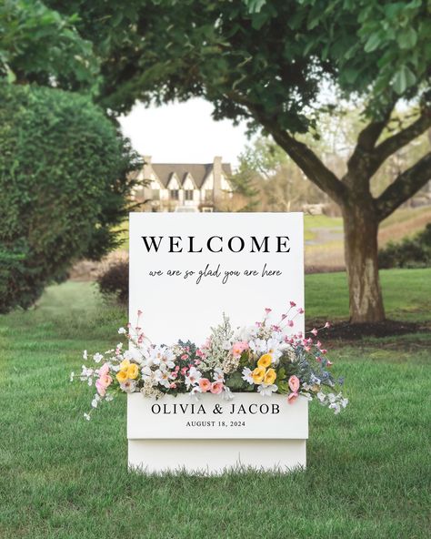 Flower Box Sign, Flower Box Welcome Sign, Wedding Quote Signs, Welcome Flowers, Wedding Sign Decor, Welcome Sign Wedding, Country Garden Weddings, Wedding Welcome Sign, Wildflower Wedding