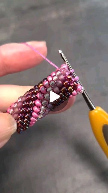 Beads Crochet Tutorial, Seed Bead Projects Ideas, Bead Crochet Patterns Free, Beaded Jewelry Patterns Tutorials, Bead Crochet Tutorial, Beaded Cuff Bracelet Tutorial, Crochet With Beads, Bead Crochet Bracelet, Seed Bead Bracelets Tutorials