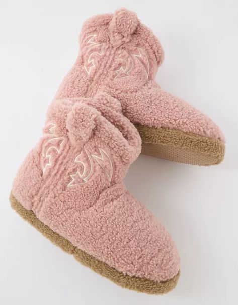 AE Cowboy Slipper Bootie Funny Slippers, Slide Slippers, Fuzzy Slippers, Mens Outfitters, Slipper Boots, Womens Slippers, American Eagle Outfitters, American Eagle, Cowboy