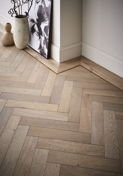 Scandinavian Flooring, Scandinavian Look, Wood Floor Design, Herringbone Wood Floor, Herringbone Wood, Herringbone Floor, Flooring Inspiration, Living Room Scandinavian, Scandinavian Living