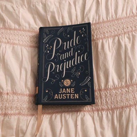 pride and prejudice book Pride And Prejudice Book, Pride And Prejudice, Books To Buy, Classic Books, I Love Books, Book Photography, Jane Austen, Book Aesthetic, Love Book