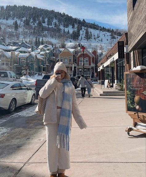 disney princess || elsa Big Bear Trip, Ski Trip Outfit, Nyc Fits, Disney Princess Elsa, Colorado Winter, Snow Trip, Winter Inspo, Europe Outfits, Snow Outfit