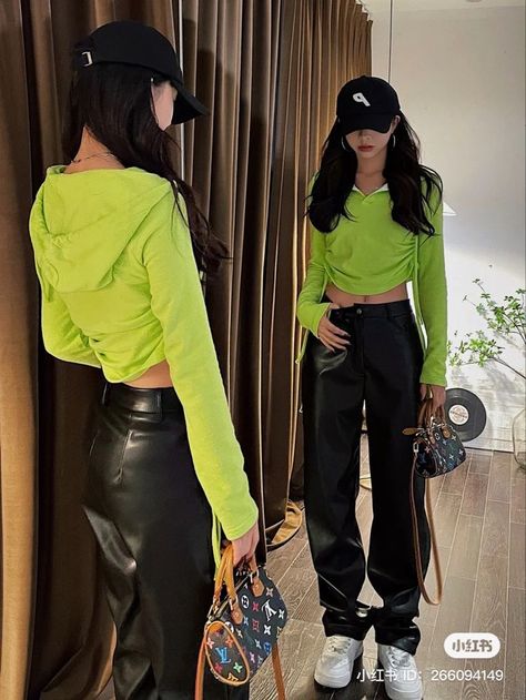 Neon Green Aesthetic Outfit, Casual Outfit 2022, Neon Green Outfits, Green Outfits For Women, Dance Style Outfits, Lime Green Dress, Color Combos Outfit, Neon Outfits, Outfit 2022