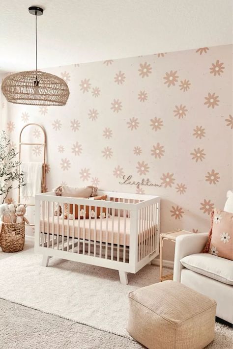 Girly Nursery Ideas Floral, Nursery Room Inspiration Pink, Nursery Room Inspiration Colorful, Daisy Themed Nursery, Daisy Nursery Theme, Boho Pink Nursery, Pale Pink Nursery, Avery Wallpaper, Pink Boho Nursery