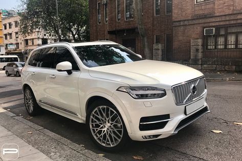 White Volvo XC90 with Chrome Billet Grille - Photo by PUR Wheels White Volvo, Volvo Suv, White Suv, Volvo Xc, Luxury Car Interior, Bmw Series, Volvo Cars, White Car, Volvo Xc60