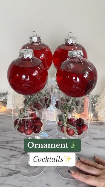 Christmas Drinks In An Ornament, Xmas Ornament Drinks, Cocktails In A Christmas Ball, Christmas Ornament Sangria, Ornament Alcohol Drinks, Christmas Drinks Alcohol Ornament, Christmas Drink Ornament, Clear Ornament Drink Ideas, Christmas Cocktails In An Ornament