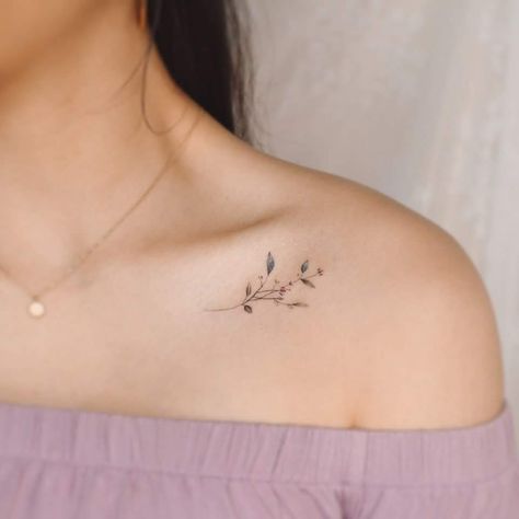 Collar Bone Tattoos, Clavicle Tattoo, Small Shoulder Tattoos, Bone Tattoos, Small Flower Tattoos, Shoulder Tattoos For Women, Stylist Tattoos, Collar Bone Tattoo, Collar Bone