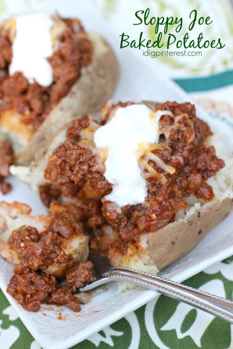 sloppy-joe-baked-potatoes1 Baked Potato Dinner, Stuffed Baked Potatoes, Potato Dinner, Baked Potato Recipes, Loaded Baked Potatoes, Sloppy Joe, Favorite Meals, Baked Potatoes, Sloppy Joes