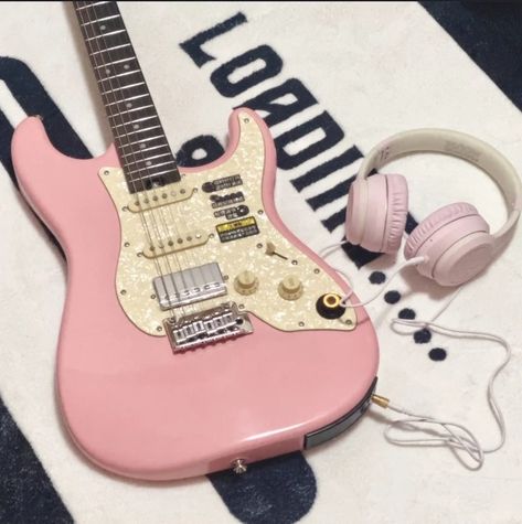 Pink Rockstar Aesthetic, Background Zoom, Pink Guitar, Electric Guitar Design, Rockstar Aesthetic, Guitar Obsession, Cool Electric Guitars, Playlist Covers, Pink Girly Things