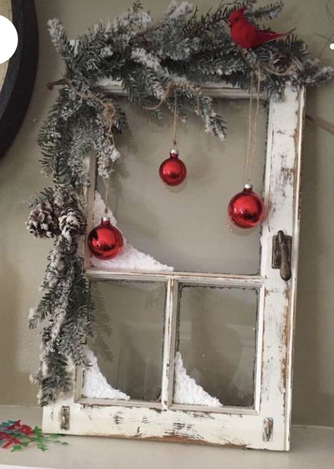 Window Crafts, Christmas Window Decorations, Country Christmas Decorations, Christmas Porch Decor, Christmas Decorations Diy Outdoor, Diy Christmas Decorations Easy, Christmas Wood Crafts, Old Windows, Holiday Crafts Christmas