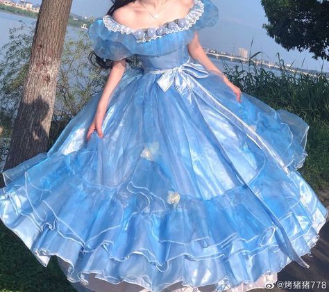 Cute Blue Dress Aesthetic, Blue Princess Dress Aesthetic, Blue Cute Dress, Blue Dress Aesthetic, Blue Fairy Dress, Cute Blue Dresses, Ethereal Dress, Old Fashion Dresses, Fashion Drawing Dresses