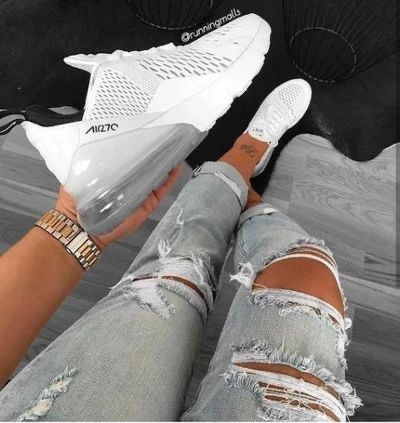 Wallpaper Nike, Sneaker Nike, Dr Shoes, Kicks Shoes, Shoes Sneakers Nike, Nike Leggings, Nike Air Max 270, Womens Shoes High Heels, Nike Lebron