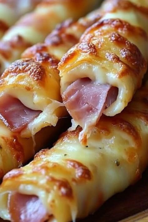 Ham Cheese Appetizer, Ham Appetizers Finger Foods, Ham Appetizers For Party, Ham And Cheese Sliders Easy, Ham And Cheese Dip, Ham Appetizers, Ham And Cheese Roll Ups, Honey Garlic Pork, Garlic Pork Chops