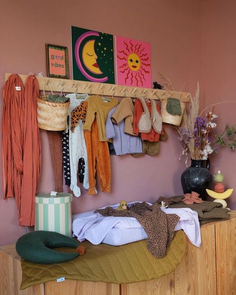 Colourful Baby Nursery, Colourful Baby Room, Hippie Baby Nursery, Eclectic Baby Nursery, Funky Nursery, Hippie Nursery, Colourful Nursery, Nursery Nook, Kids Rooms Inspo