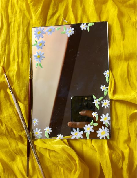 Mirror Painting Ideas Rectangle, Mirror With Stickers Aesthetic, Square Mirror Painting Ideas, Simple Mirror Painting, Mirror Painting Square, Rectangle Mirror Painting, Circle Mirror Painting, Flower Mirror Painting, Square Mirror Painting