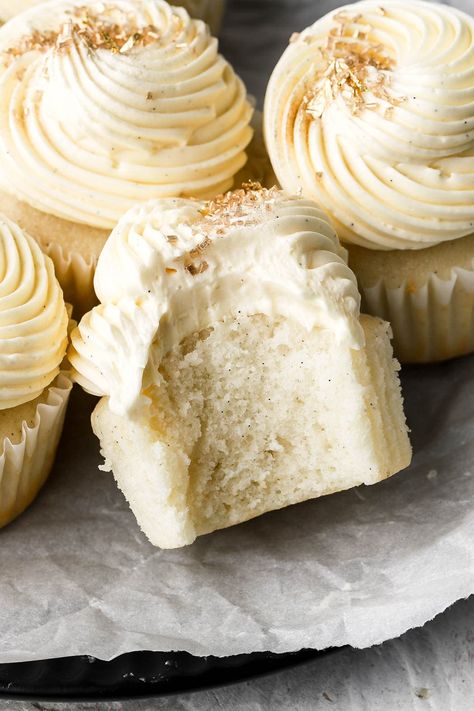 Buttercream Frosting Not Too Sweet, Frosting Not Too Sweet, Vanilla Bean Cupcakes, Vanilla Cupcake Recipe, Buttercream Cupcakes, Vanilla Buttercream Frosting, Vanilla Cake Recipe, Egg Yolks, Vanilla Frosting