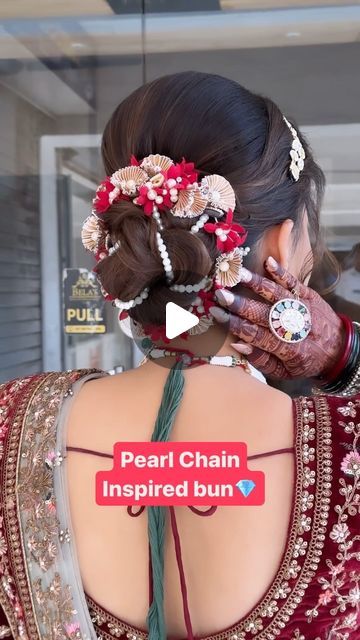 Bun Hairstyles With Pearls, Hairstyle For Karvachauth, Karwa Chauth Hairstyle Indian, Bridal Buns Hairstyle, Karva Chauth Hairstyles, Karva Chauth Hairstyles Women, Karwachauth Hairstyle Bun, Karwachauth Hairstyle, Pearl Hairstyles