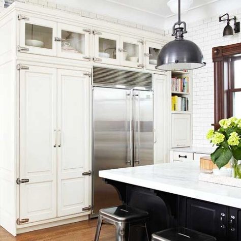 two toned cabinets subway tile- love the hardware! Farmhouse Hardware, Black Fixtures, Metal Stools, Two Tone Cabinets, Stools Kitchen, Decorating Kitchen, Subway Tile Kitchen, Bathroom Modern, Interior Kitchen