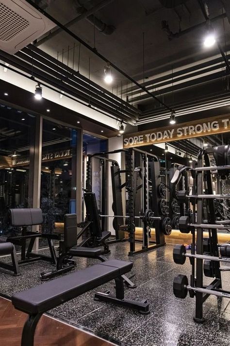 gym aesthetic| lifestyle| workout| fitness| photo Luxury Home Gym, Dream Home Gym, Gym Design Interior, Home Gym Setup, Fitness Vision Board, Gym Facilities, Gym Setup, Gym Room At Home, Vision Board Images