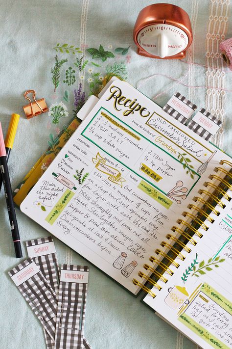 Kitchen Diary, Scrapbook Recipe Book, Homemade Recipe Books, Recipe Book Design, Diy Cookbook, Lily And Val, Weekly Meal Planning, Recipe Book Diy, Family Recipe Book