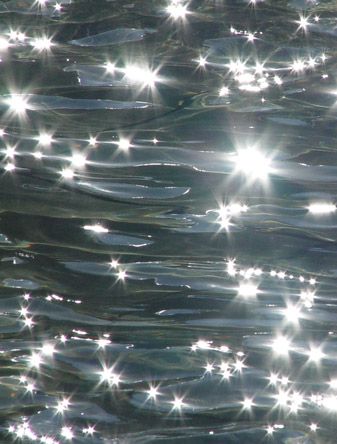 Magical sparkle of the sea, restoring a sense tranquility; Tiny twinkle of reflected light, do you hold a water sprite? Read more at: http://shellyoconnell.com/2014/07/23/magical-sparkle-a-poem-just-for-fun/ Painting Skies, The Magic Faraway Tree, Faraway Tree, November Wallpaper, Ocean Beauty, Incubus, Vitamin Sea, Beautiful Pics, To Infinity And Beyond