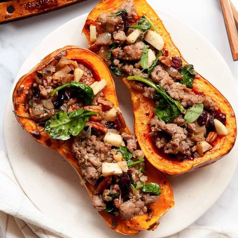 Apple Sausage Stuffed Butternut Squash Butternut Squash Boats Stuffed, Squash Delicata, Sausage Stuffed Butternut Squash, Fall Casserole, Roasted Asparagus Recipe, Butternut Squash Bread, Stuffed Butternut Squash, Spaghetti Squash Recipes Easy, Simple Spinach Salad