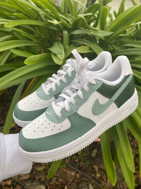 Green Color Block Custom Air Force 1s - Etsy Canada Nike Shoes Sage Green, Nike Jordan Custom, Green Nike Shoes Women, Nice Shoes Women Sneakers, Chte Shoes, Cute Air Force Ones, Pretty Nike Shoes, Cool Shoes Nike, Custom Air Force One