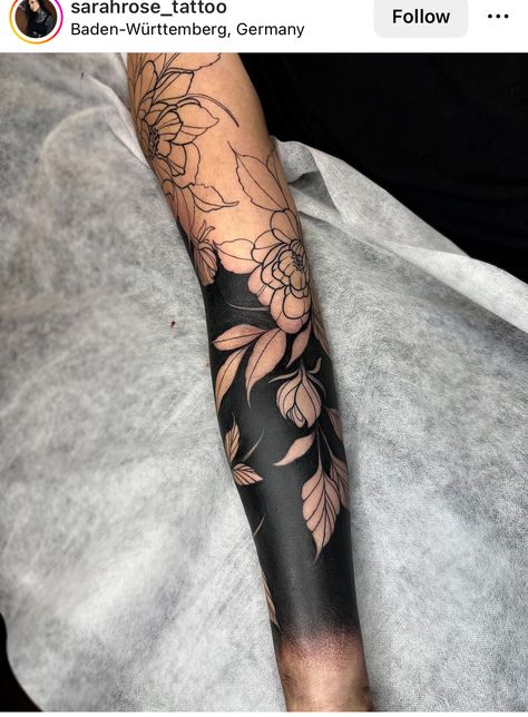 Blackwork Sleeve, Tattoo Sleeve Cover Up, Arm Cover Up Tattoos, Black Sleeve Tattoo, All Black Tattoos, Black Tattoo Cover Up, Forearm Band Tattoos, Girl Arm Tattoos, Blackout Tattoo