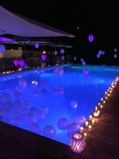 Sweet 16 Pool Parties, Night Pool Party, 14th Birthday Party Ideas, Sweet Sixteen Birthday Party Ideas, Cute Birthday Ideas, Pool Party Decorations, Pool Birthday, Sweet Sixteen Parties, Sweet 16 Birthday Party