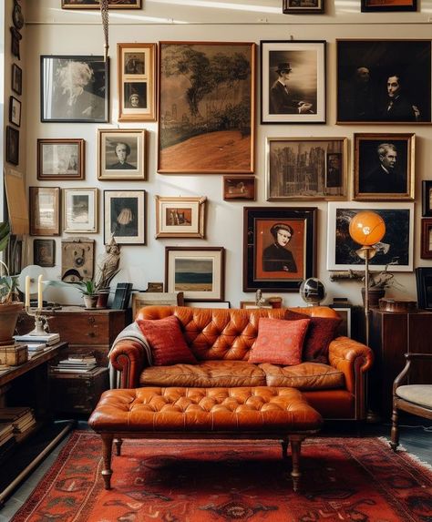 Masculine Maximalist Decor, Vintage Maximalism Living Room, Maximalist Art Wall, Clean Maximalism, Classically Eccentric, Apartment Vintage Decor, Vintage Classy Aesthetic, Maximalism Apartment, Vintage Office Aesthetic