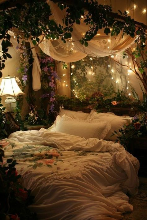 Cottage Core Room, Fairy Bedroom, Whimsical Bedroom, Dream Bedroom Inspiration, Redecorate Bedroom, Cozy Room Decor, Aesthetic Rooms, Dreamy Room, Room Makeover Bedroom