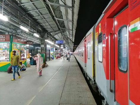 In the aspect of a large population and connectivity, Kanpur owns one of the five central railway stations of India. The Kanpur Central connects major cities in India and yes India's capital too. Based on the increased demand for connectivity to New Delhi, on September 1st, 2002 Nothern Central Railway introduced a non-stop train, Shramshakti Express, between New Delhi and Kanpur. Since then this train is known as a night-rider of this route. However, to be in the busiest Delhi-Howrah route, the Howrah Station Photography, Kanpur City Photography, Indian Railway Station Photography, Indian Railway Station, Howrah Station, Train Pic, New Delhi Railway Station, Train Night, Indian Railway Train