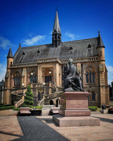 Home to Dundee's main art collection spanning 400 million years, this building has been at the heart of art and culture in the City since… Dundee City, Art And Culture, Dundee, Great Britain, Culture Art, Barcelona Cathedral, Scotland, The City, Maine