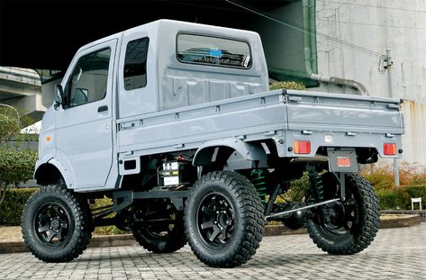 Suzuki Carry Aksesoris Jeep, Custom Trucks For Sale, Small Pickup Trucks, Mini Trucks 4x4, Classic Trucks Vintage, Cars Tattoo, Tattoo Car, Small Pickups, Car Aesthetics