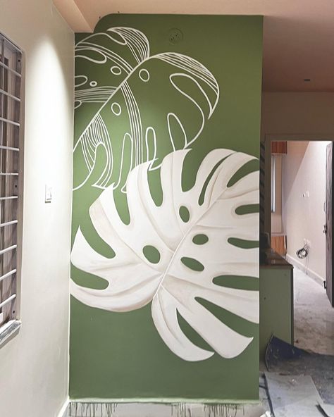 A minimal mural featuring monsteras in blended beiges and whites. 🍃 #monstera #monsteradeliciosa #wallmural #wallpainting #greens Monstera Wall Mural, Minimal Mural, Monstera Mural, Green Wall Painting, Green Mural, Painted Feature Wall, Bathroom Wall Mural, Green Wall Design, Bathroom Mural