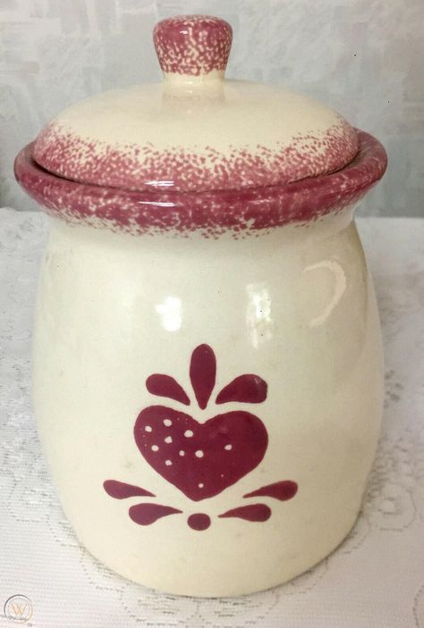 Clay Cookie Jar Ideas, Ceramic Cookie Jar Pottery, Cookie Jar Painting Ideas, Pottery Cookie Jar, Clay Cookie Jar, Cookie Jar Pottery, Jars Ceramics, Cute Jars, Primitive Pottery