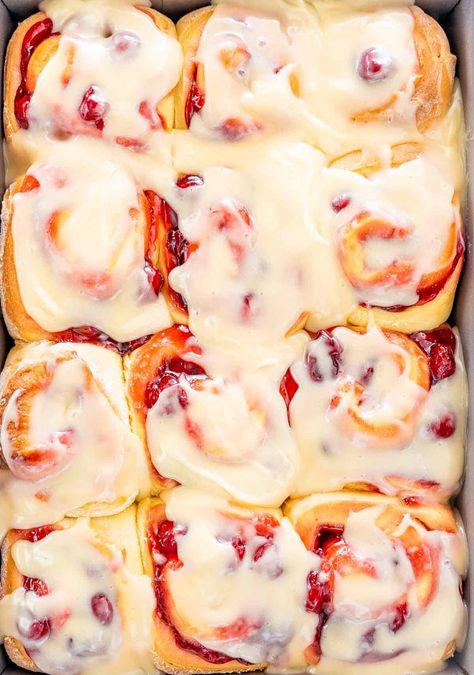 These Cherry Rolls are OMG delicious! Imagine sweet, light, airy buns filled with a cherry pie filling and topped with cream cheese icing! #cherryrolls #cinnamonrolls #cherries #recipe Cherry Sweet Rolls Recipe, Tart Cherry Recipes, Cherry Sweet Rolls, Cherry Cinnamon Rolls, Cherry Rolls, Blueberries Muffins, Cherry Cream Cheese Pie, Monthly Meals, Sweet Roll Recipe