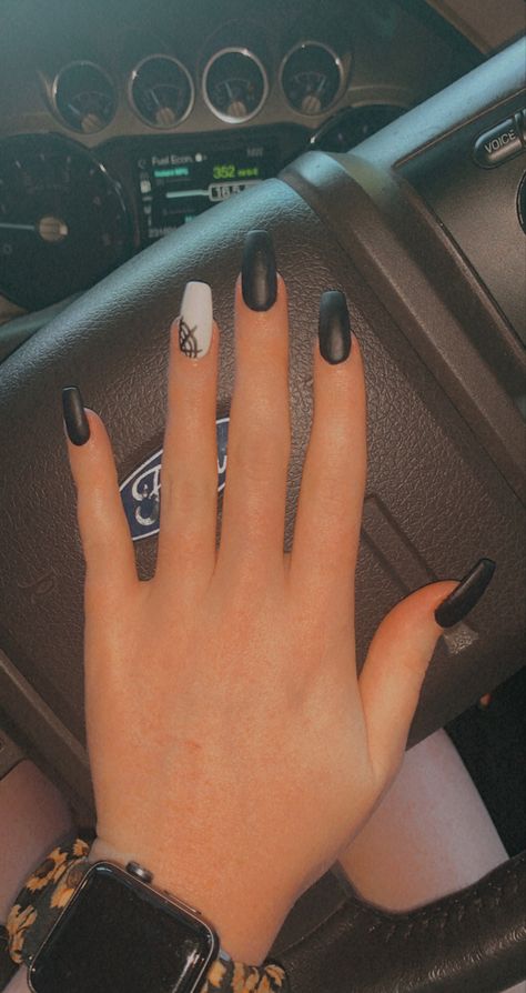 Simple October Nails Black, Spider Web Accent Nail, Black Base Halloween Nails, Subtle Halloween Nails Coffin, Coffin Style Halloween Nails, Black And Accent Nails, Short Square October Nails, Simple Spooky Nails Square, Nails With Bats On Them