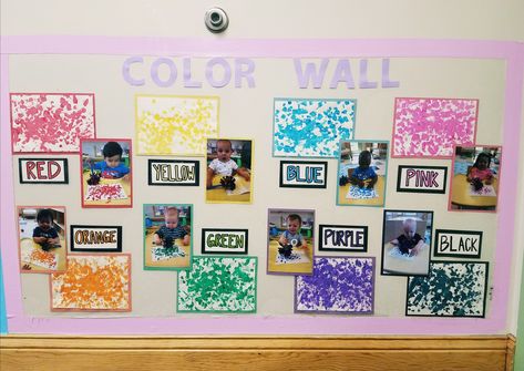 Color Wall: Shapes and Colors Unit: Infant Classroom Infant Classroom Ideas, Toddler Daycare Rooms, Wall Shapes, Infant Room Ideas, Infant Room Daycare, Infant Toddler Classroom, Infant Daycare, Daycare Rooms, Daycare Classroom