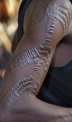 Markings Body Mods Piercing, Black Molasses, African Tattoo, Afrocentric Art, African People, Body Modification, Creative Images, Body Modifications, African Culture