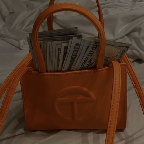 Orange Vision Board, Orange Home Screen, Naranja Aesthetic, New Moon In Aries, Orange Handbags, Orange Aesthetics, Luxury Lifestyle Aesthetic, Channel Orange, Orange Handbag