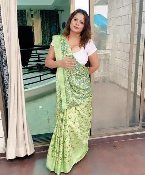 16.5k Likes, 626 Comments - Sapna Sappu (@sapnasappuofficial) on Instagram: “Sometime I feel HE is very close to me, but fact is someone taken HIM very far from me...” Desi Dress, Kurti Sleeves Design, Close To Me, Tamil Girls, Saree Poses, Beautiful Women Over 40, Beautiful Saree, Desi Beauty, Stylish Girl