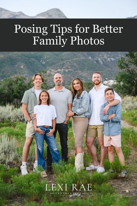 #utahfamilyphotographer #posingfamilyphotos #loveyourfamilyphotos #familyphotographer Large Family Pictures, Large Family Portraits, Large Family Poses, Family Portrait Poses, Family Of 6, Family Picture Poses, Utah Family Photographer, Family Photo Pose, Photography Posing Guide