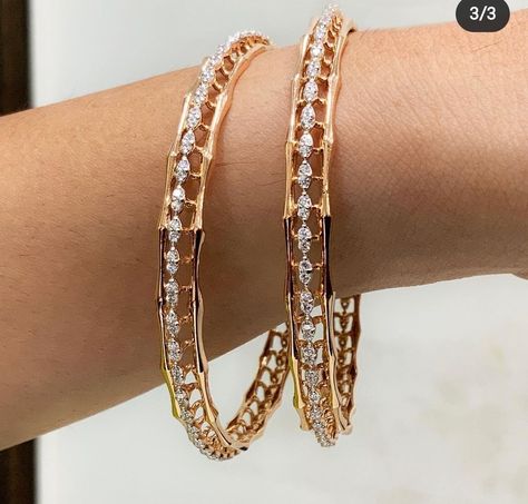 Diamond Bengals Jewellery Designs, Real Diamond Bangles Designs, Diamond Bangles Indian, Gold And Diamond Bracelet, Real Gold Bracelet, Solid Gold Bangle, Ladies Bangles, Gold Jewelry Outfits, Diamond Bangles