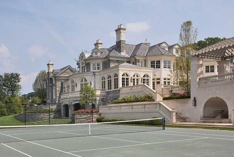 Backyard Luxury, Beach Bed, Mansion Ideas, Stone Mansion, Mansion Exterior, Luxury Residence, Nice Homes, House Plans Mansion, Dream Mansion