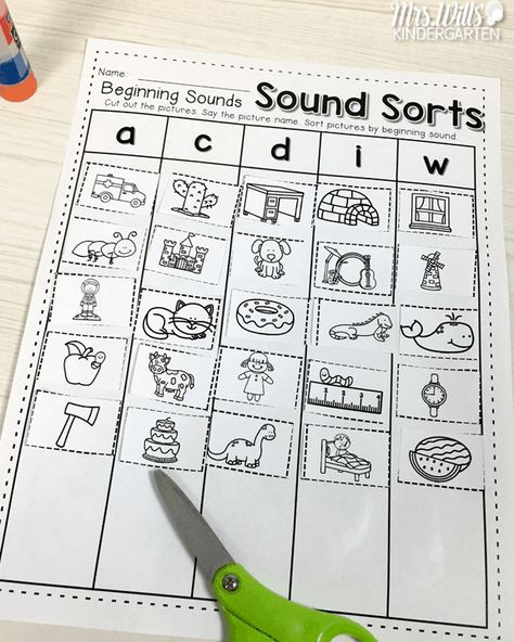 Letter Sound Fluency Kindergarten, Letters Sounds Activities, Teaching Beginning Sounds, Dibels Kindergarten, Kindergarten Centres, Letter Sorting Activities, Vowel Lessons, Letter Sounds Kindergarten, Letter Sounds Preschool