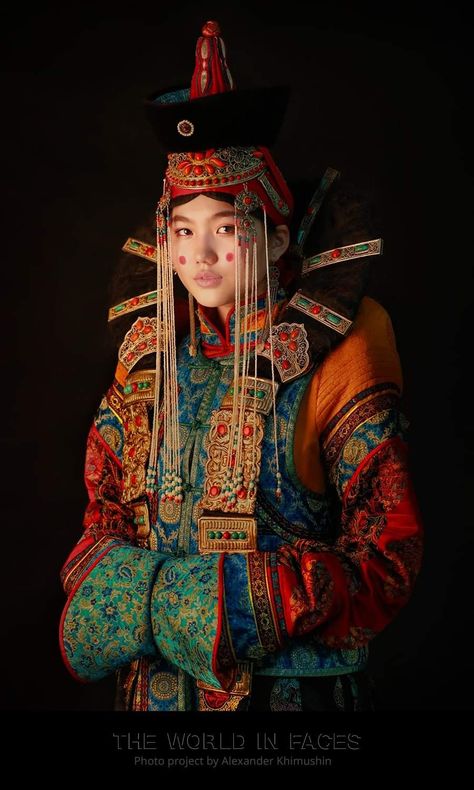 Cultures Of The World, Mongolian Clothing, Deku Cosplay, A4 Poster, Face Photo, High Fantasy, Traditional Fashion, Folk Costume, World Cultures