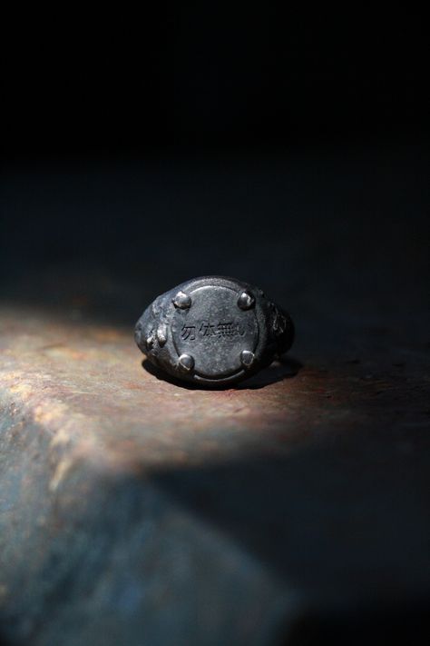 Mens Jewelry Rings Unique, Jewelry Aesthetic Photography, Jewelry Rings Unique, Grunge Jewelry, Mens Rings Fashion, Power Ring, Wire Rings, Recycled Silver, Men's Jewelry Rings