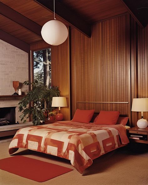 All-American family home in the suburbs / 1972 🧡 • • • • (AI images — MJ 5.2) #70sinterior #1970sinterior #70saesthetic #1970s #70svibes #70snostalgia #70sdecor #70s #vintage #interiordesign #homedecor #luxuryhomes 70s Apartment Aesthetic Retro, 70s Hotel Room, 70s Set Design, 70s California Aesthetic Home, 2001 Bedroom, Small Retro Bedroom, 1980 Bedroom, 1960 Bedroom, 70s Home Decor 1970s Interior Design